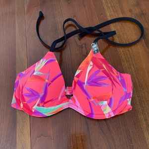 Pink bikini top